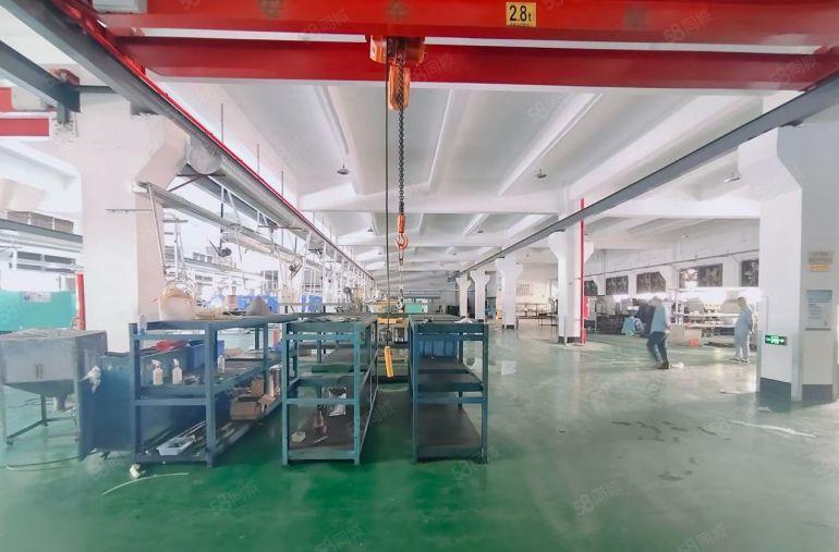 凤岗雁田工业区原房东红本厂房出租一楼1800平高6米带装修