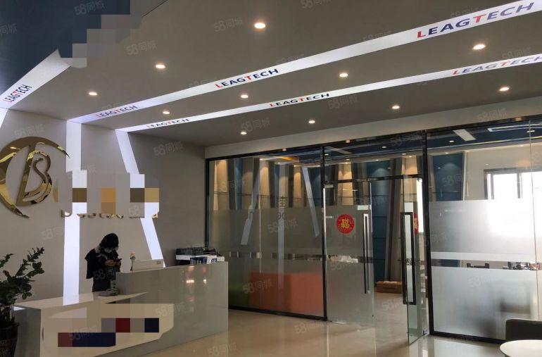 凤岗雁田新出原房东楼上1500平带装修厂房仓库出租，形象好