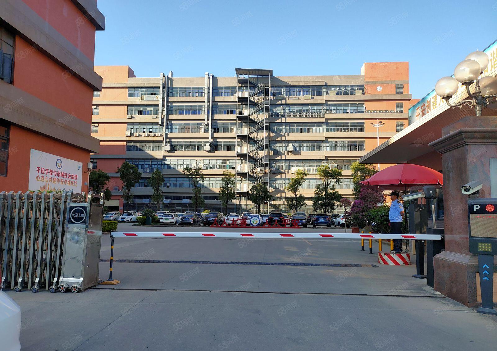 凤岗（临深）新出红本带现成消防 带牛角一楼1000平方米出租