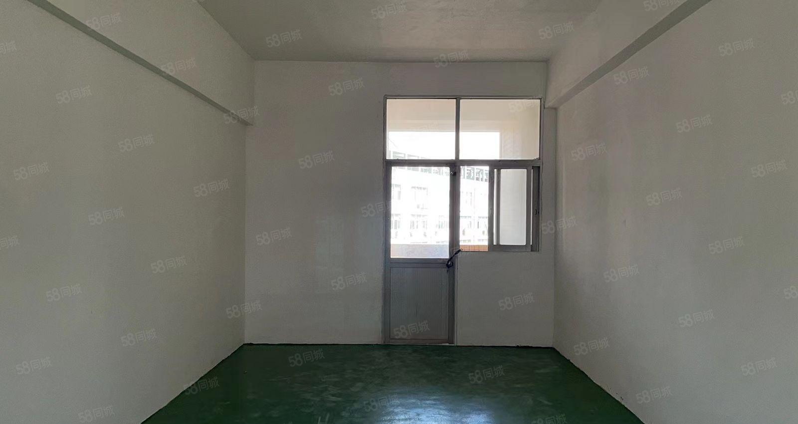 雁田新出楼上500平 带有地坪漆 园区形象佳  带环评