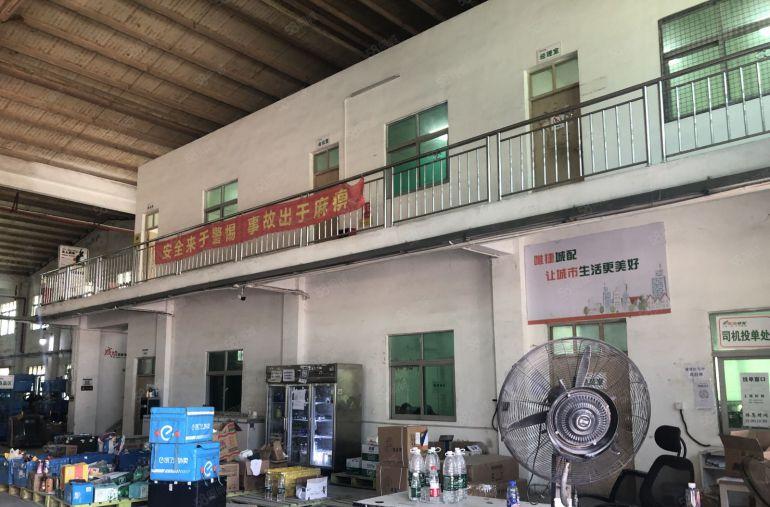 凤岗单一层10米高8000平方带卸货平台空地大厂房仓库出租