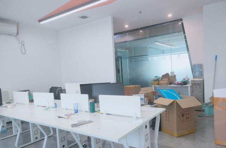 凤岗雁田138平带家私空调写字楼办公室出租 豪华精装修