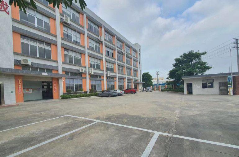 凤岗雁田工业区2楼1000平方厂房出租带精装修办公室车间可分