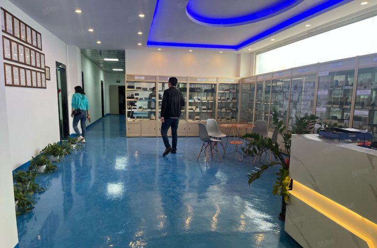 凤岗官井头高7米原房东3000平厂房出租