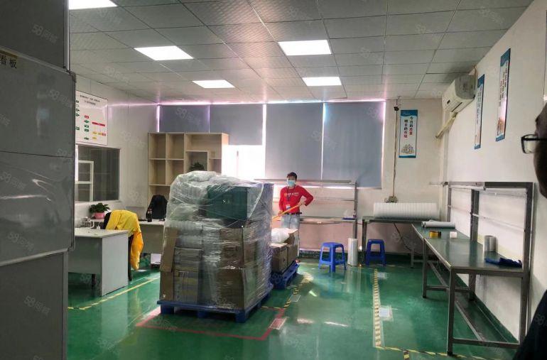 凤岗雁田新出原房东楼上1500平带装修厂房仓库出租，形象好