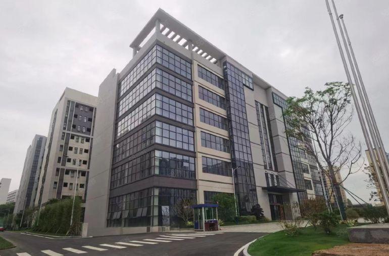 凤岗五联新出原房东一楼2200平带牛角厂房仓库出租，大小分租