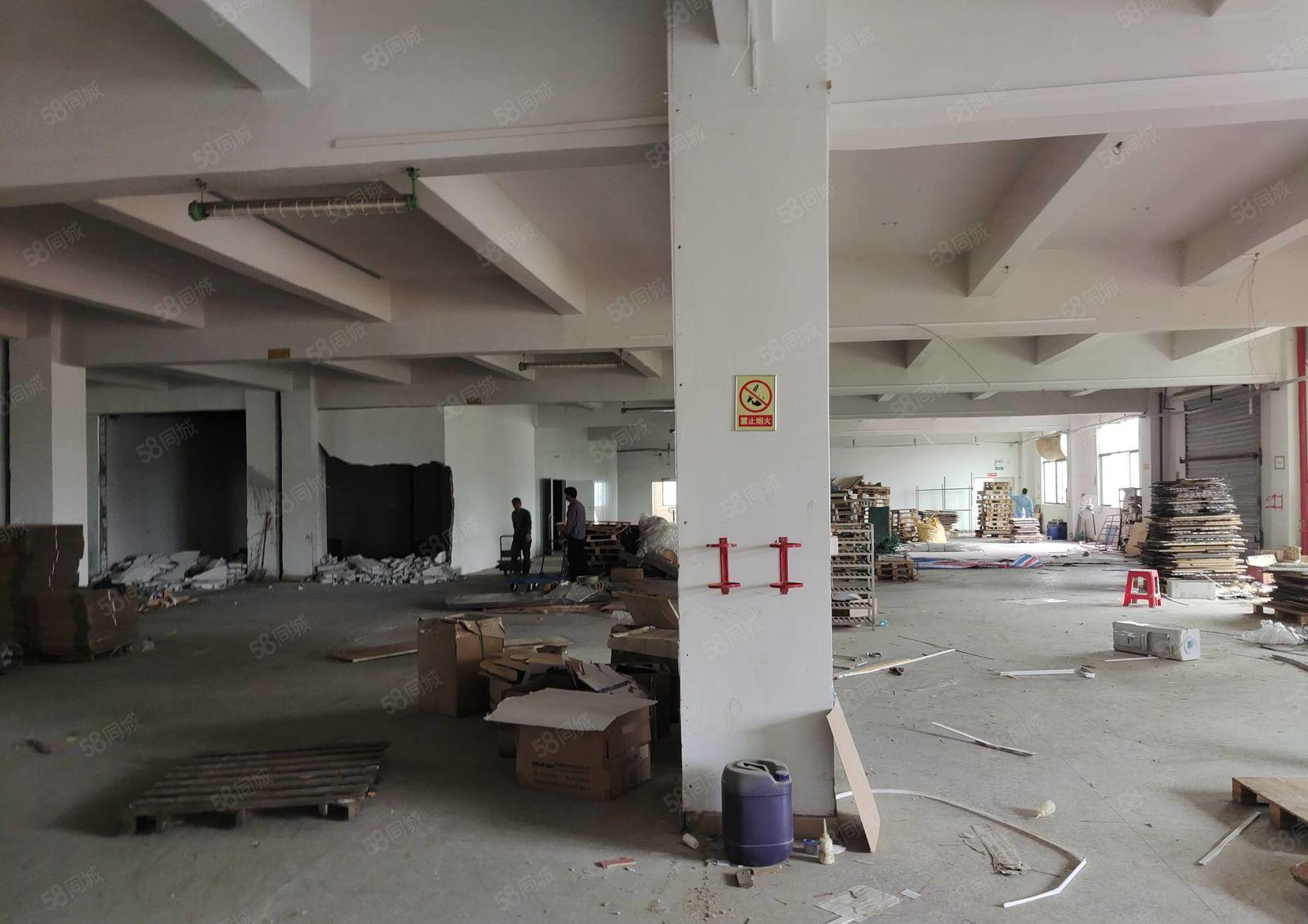 凤岗靠平湖三楼2800平方重工业适合五金注塑包装电子纸箱等行