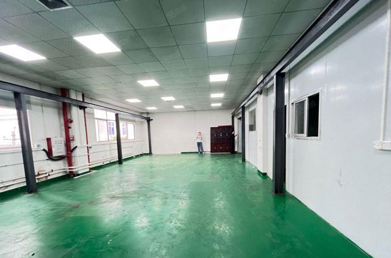 厂房出租浸校塘500平有地坪漆带航车可分租园区形象好