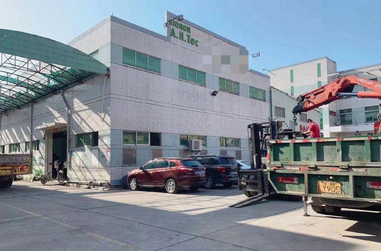 低价厂房出租单一层高度10米独门独院分租一栋带行车出租