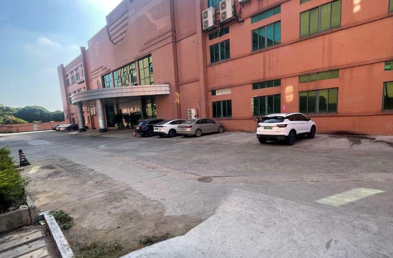 万江独院厂房4800平方米分租1至3楼大小分租