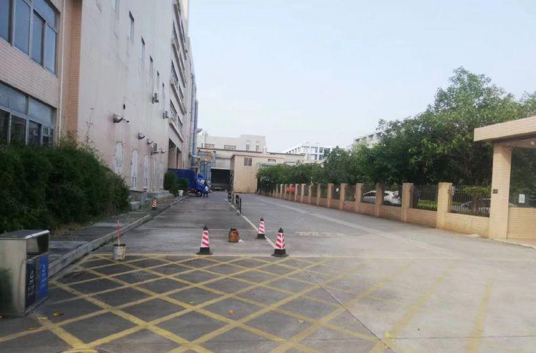 （新出）原房东花园式厂房3680平方带航车出租