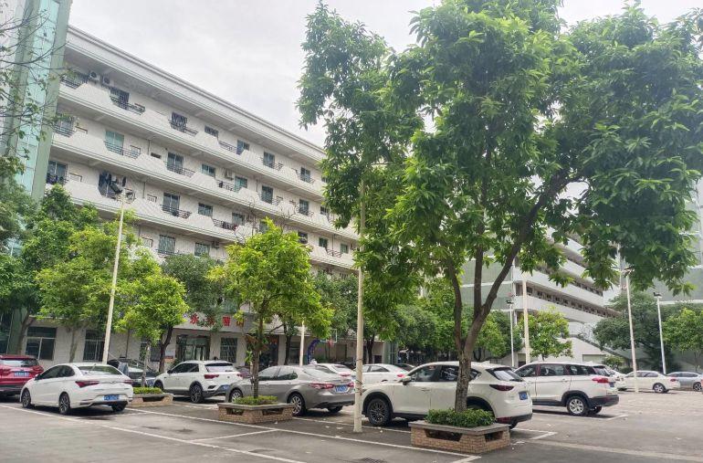 万江花园式靓丽工业园分租一楼550平方，办公室2间