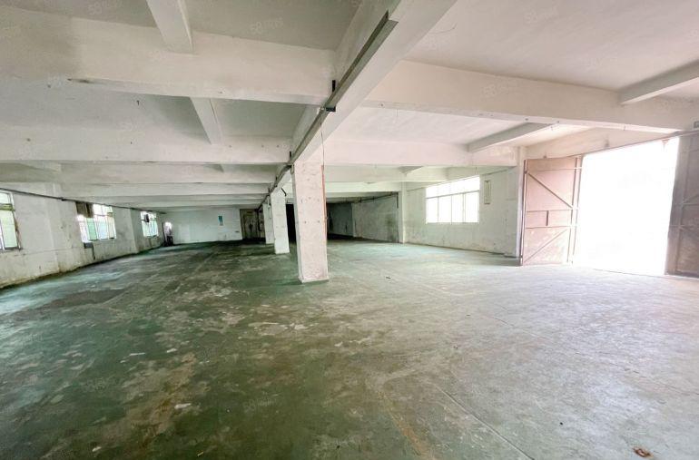 万江滘联一楼1200平方标准厂房出租有现成办公室停车场大