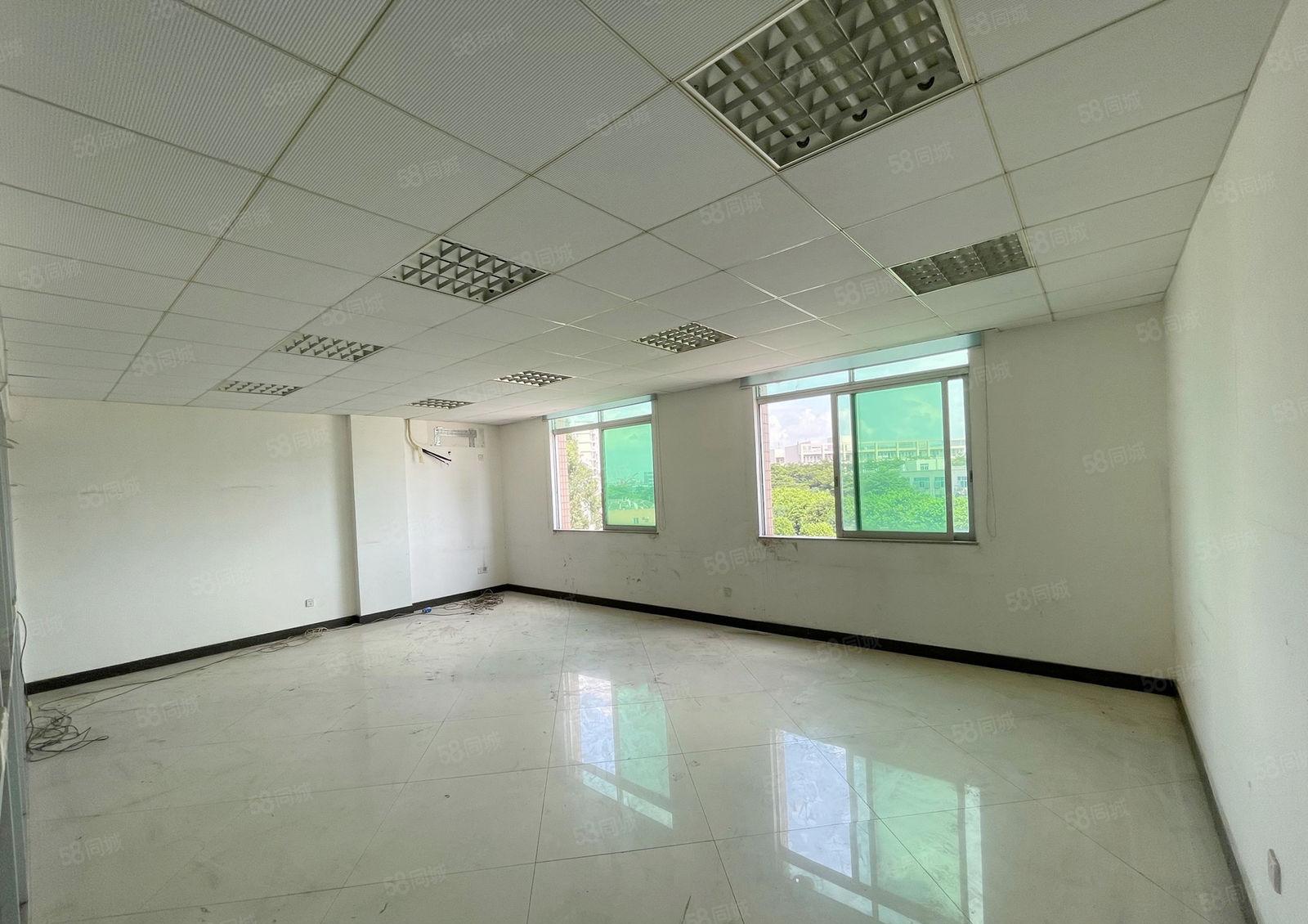 万江新和工业园标准二楼三楼各2200平方出租水电齐全院子超大