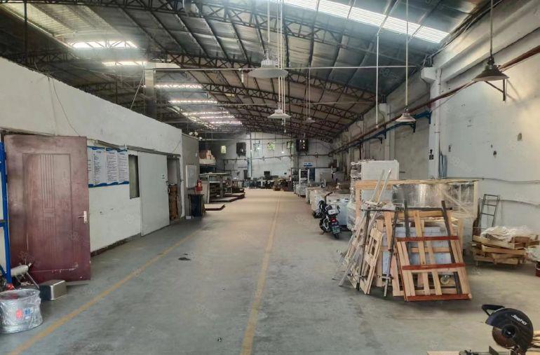 万江严屋工业区独门独院，带隔热单一层厂房出租