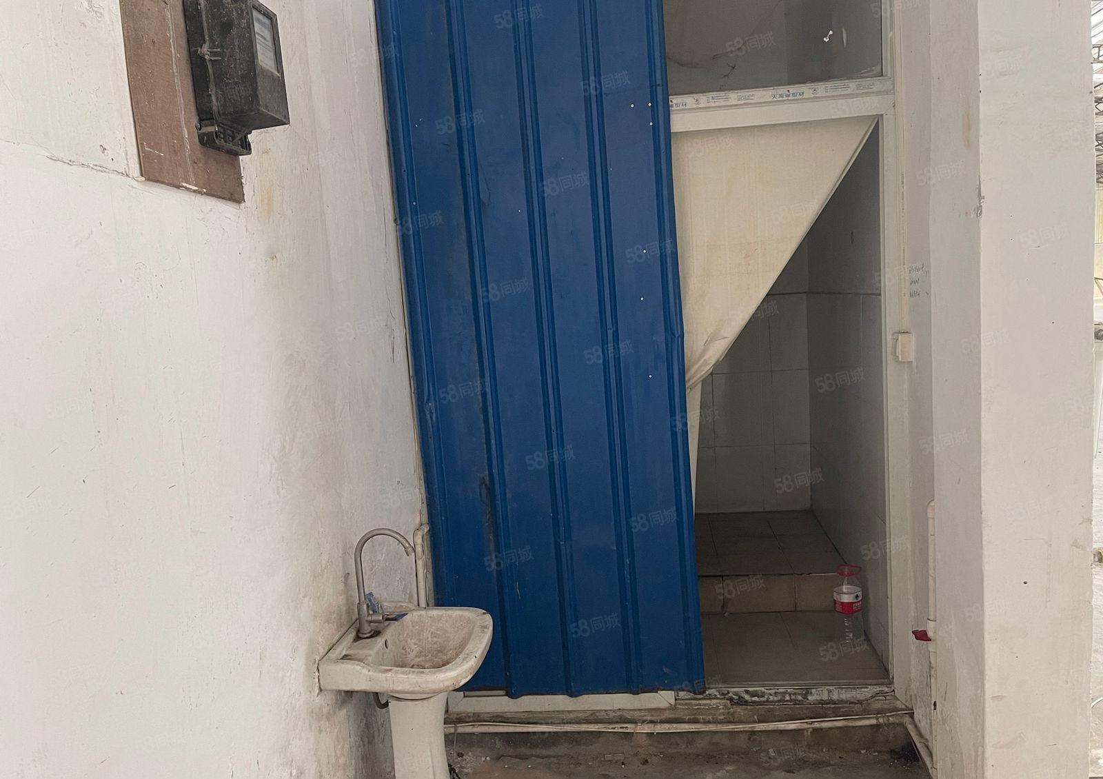 万江严屋单一层1100平方厂房出租水电齐全院子大靠近环城路