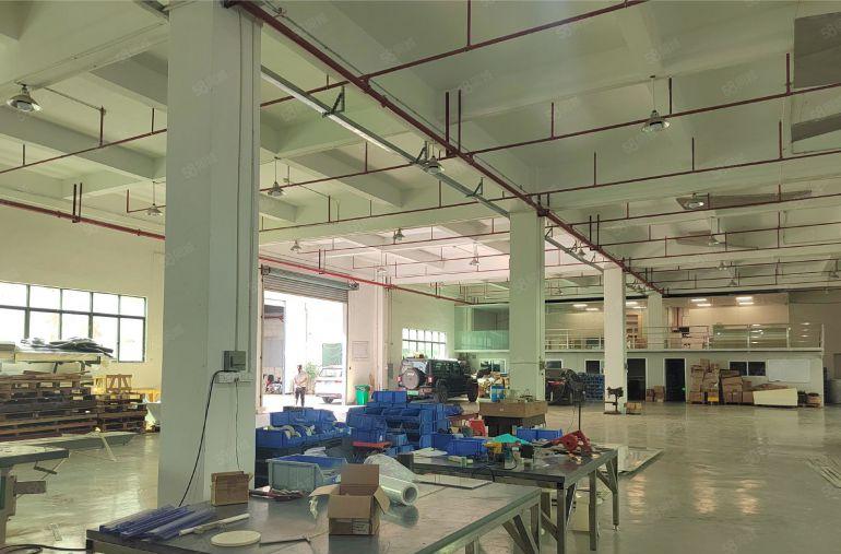 万江新空原房东独院一楼高7米带装修厂房仓库出租，可进拖头车