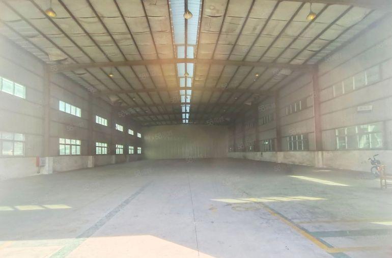 莫屋工业区，重工业单一层独门独院，有消防喷淋，现成办公室装修