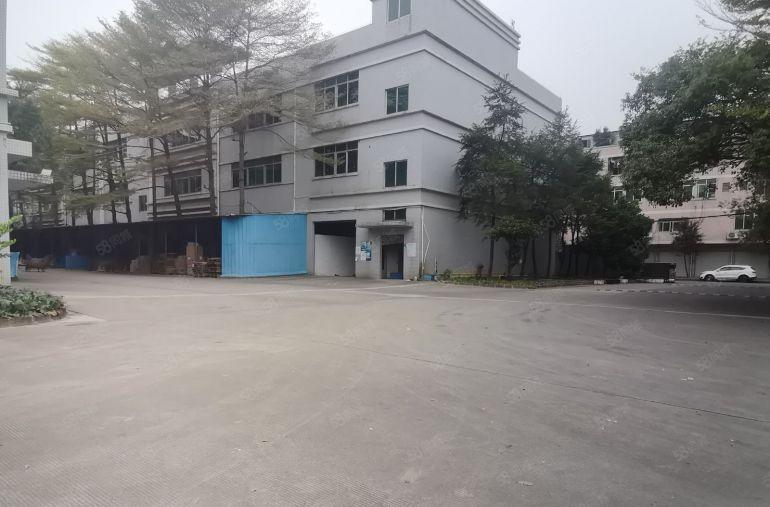 万江新村环城路边高速出口5200平原房东超大空地红本厂房出租