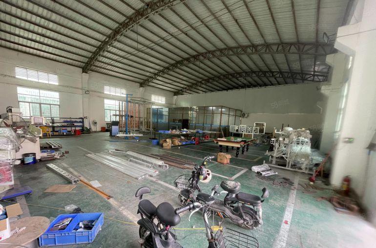 万江莫屋新出550平米原房东单一层厂房出租