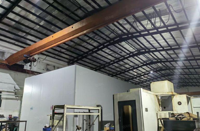 低价厂房出租单一层高度10米独门独院分租一栋带行车出租