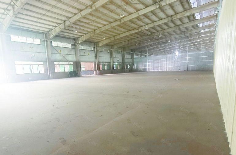 莫屋工业区，重工业单一层独门独院，有消防喷淋，现成办公室装修