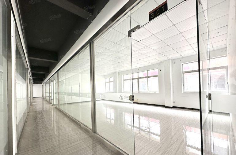 万江中创汇精装电商厂房778平现成隔间直租无中介