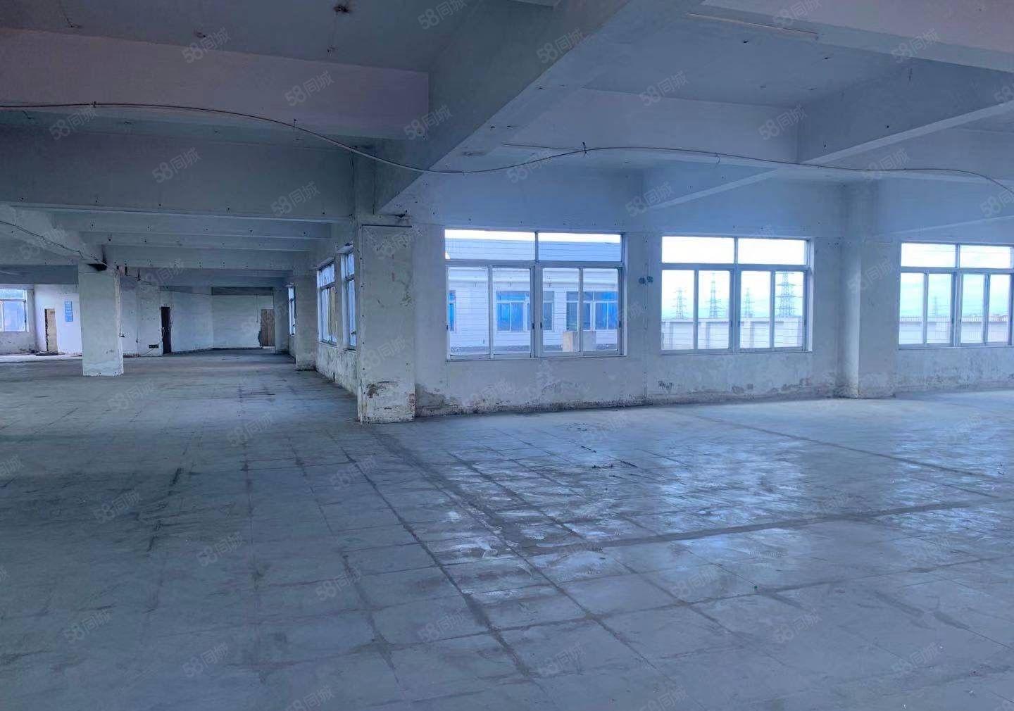 年底厂房，低价出租特价10平方。