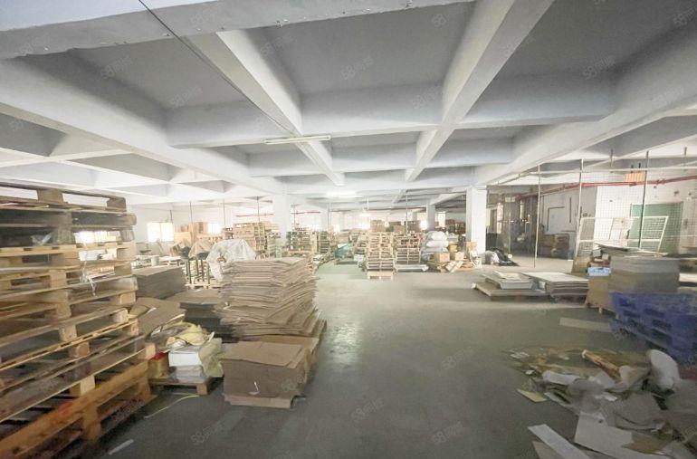 万江共联原房东三楼1400平方无公摊面积标准厂房出租水电齐全