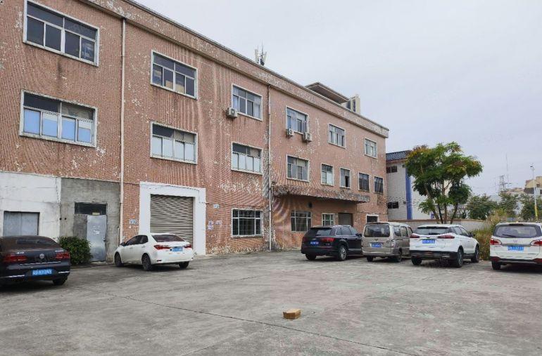 石美现成装修一楼500或1000或2000平厂房出租