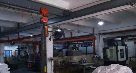 带行车 塘厦沙湖一楼水电齐全厂房900平出租 适合各行业