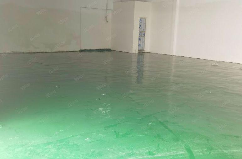 樟木头原房东一楼厂房出租300平方，带环评空地大，刚空出