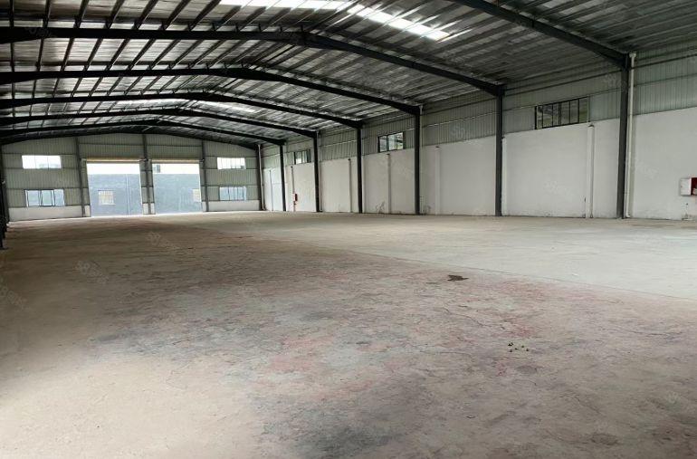 黄江靠樟木头铁皮2000平，可分租，适合仓库