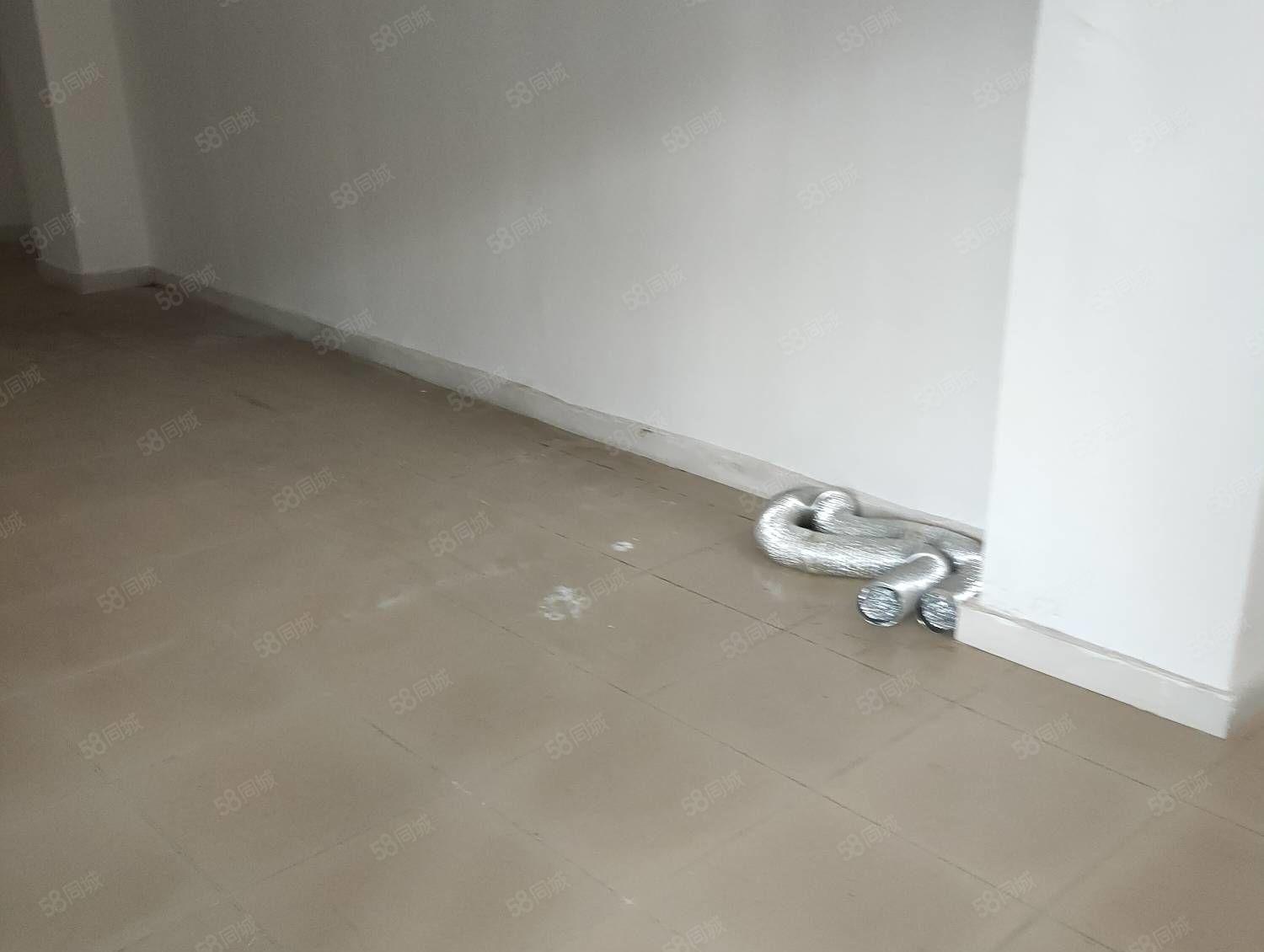 樟木头楼上原房东带装修厂房出租