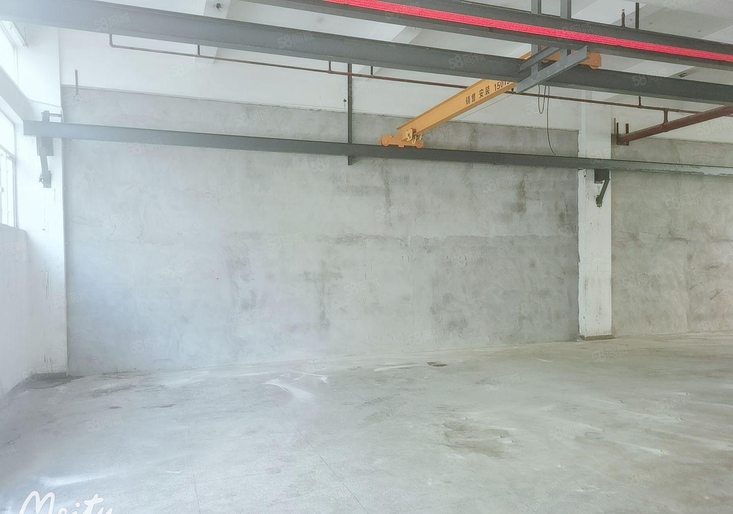 东莞樟木头一楼厂房出租400平米带现成行车园区空地大靠近主路