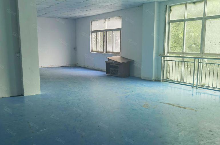 （带环评空地大）樟木头原房东厂房出租一楼600平可做电池拆解