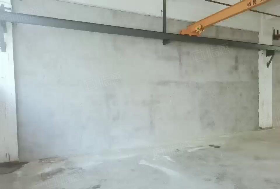 东莞樟木头一楼厂房出租400平米带现成行车园区空地大靠近主路