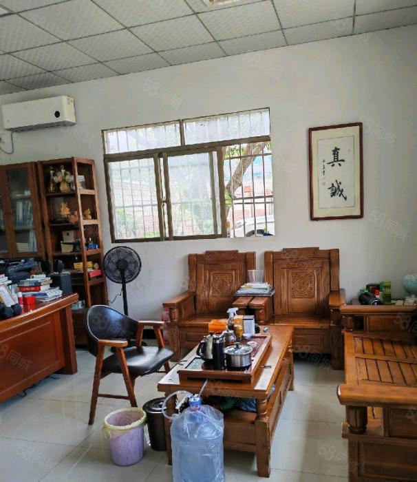 单一层钢结构厂房4000平出租