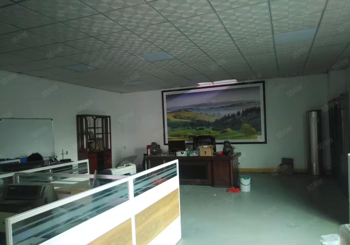 大朗黄草朗工业区原房东钢构厂房出租，面积1200平，高10米