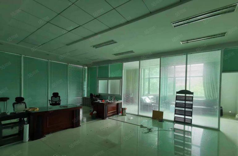 大朗中心，带装修厂房分租标准一楼500平，二楼整层2000平