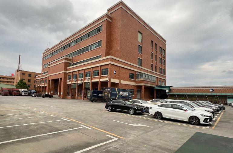 红本厂房工业园区分租一楼3850平方，带卸货平台，可分组