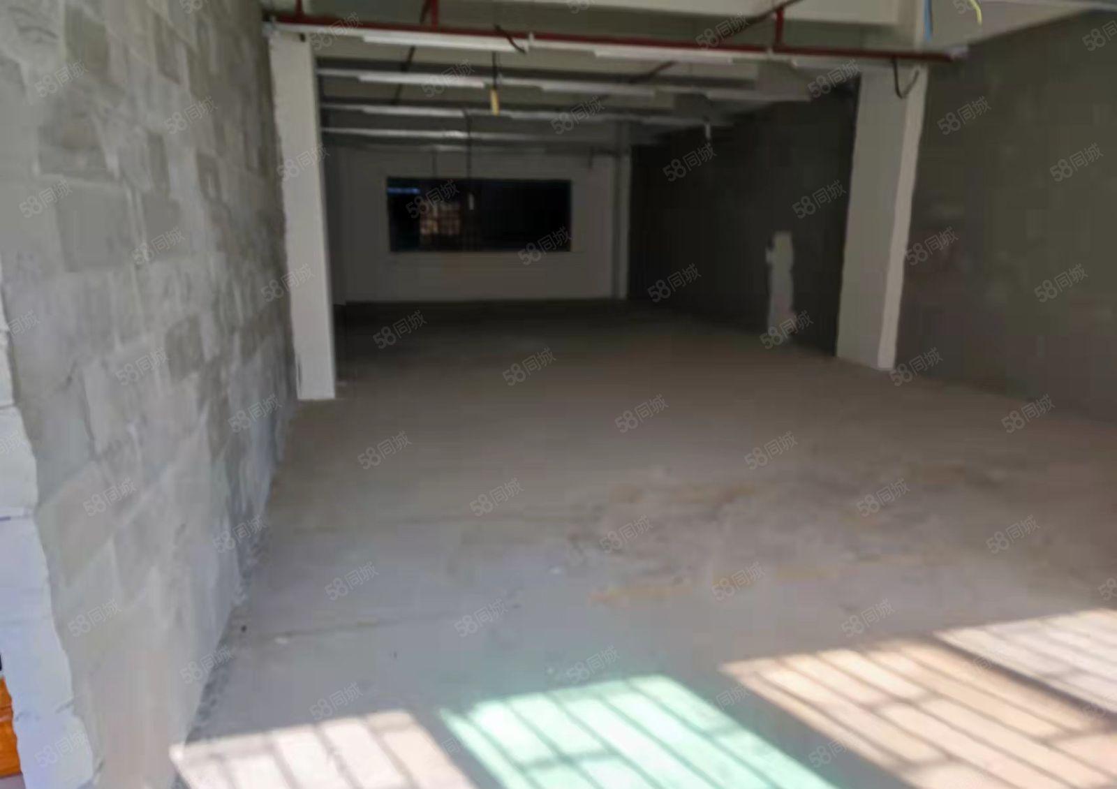 大朗园区一楼680方，空地大，水电齐，搬入即可生产