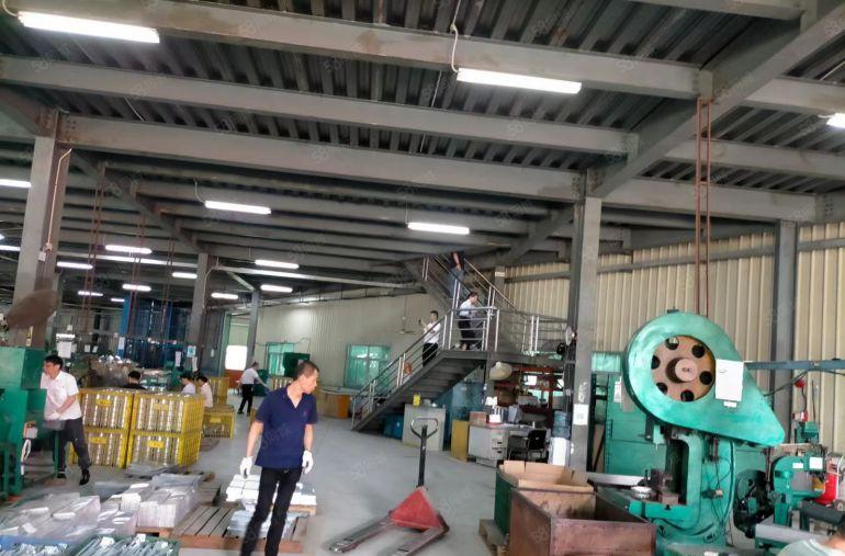 10元低价大朗3060平原房东红本可分租，可办环评