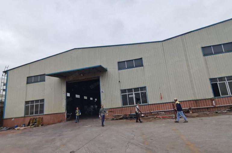 大朗工业区原房东独院单一层厂房，高度8米，现成航车，水电过户