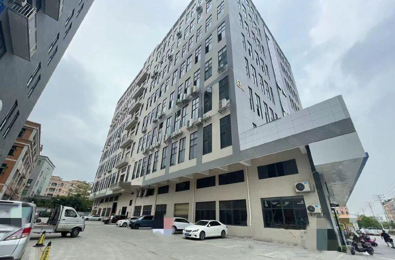 大朗象山工业城三楼精装修1650平厂房出租 可办环评空地大