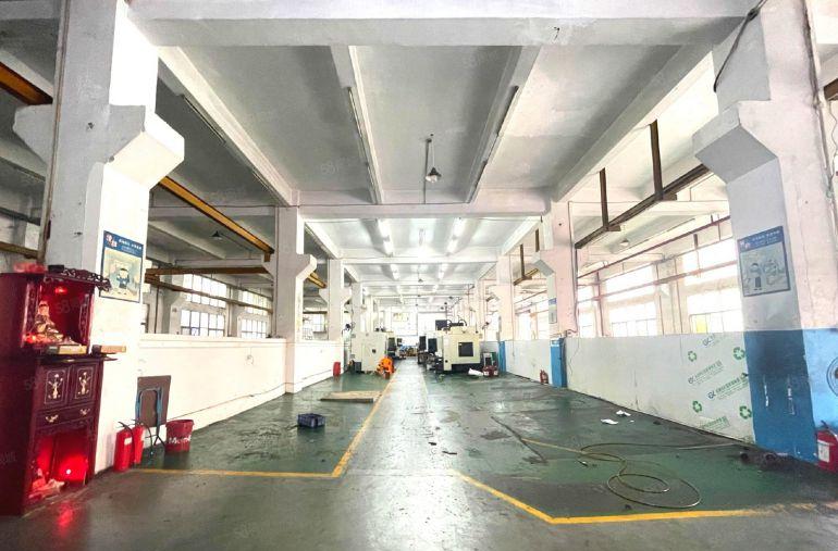 东莞大朗一楼500平至1380平6.5米高现成行车使用