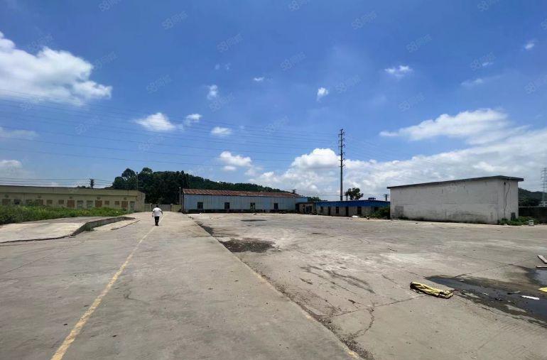大朗镇一手独院厂房出租仓库4500平，空地4000平适合五金