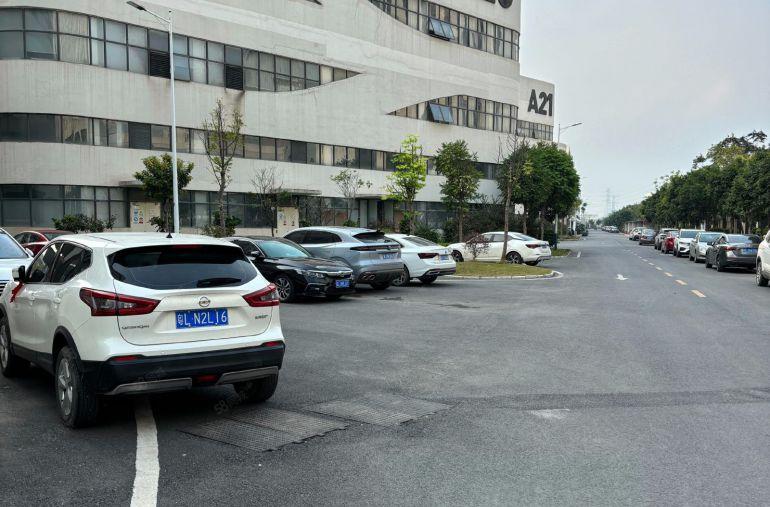 东莞大朗镇独栋标准厂房出租7800平方原房东实际面积水电齐全