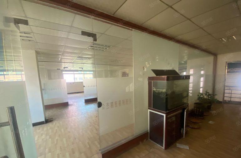 大朗主干道独栋单一层1500平方现成办公室，现成航车