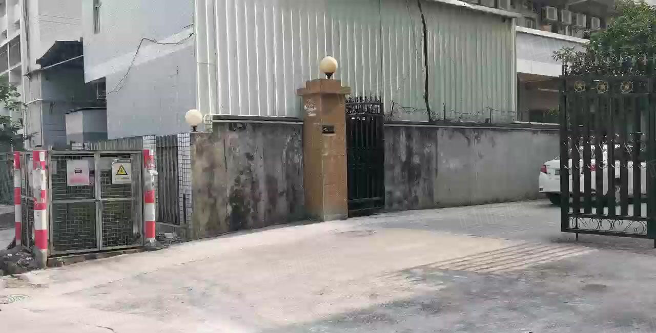 大朗原房东6300平装修 独门独院国有证招工容易交通方便